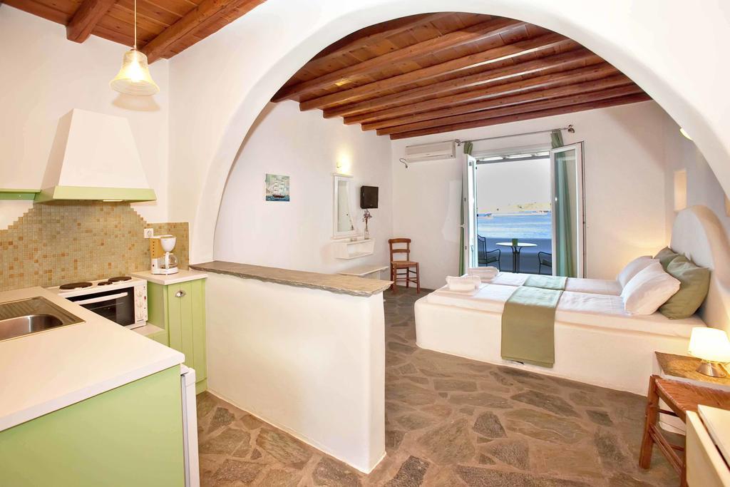 Parathyro Sto Aigaio 2 - Small Suites Tinos Ruang foto
