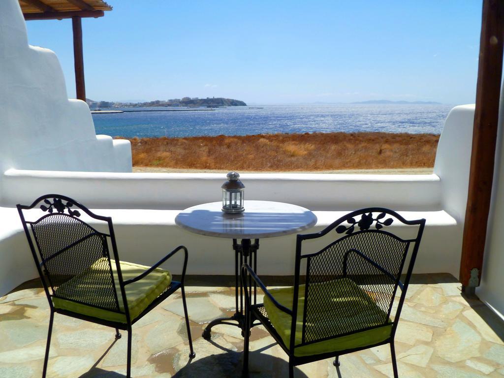 Parathyro Sto Aigaio 2 - Small Suites Tinos Ruang foto